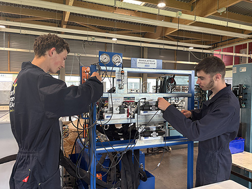 9WZB-QLVC-PL-CFA Enseign_Catho_Vendee_photo3.JPG